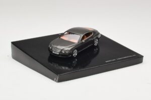 Bentley Continental GT Cypress Green Minichamps 1:43 BL312 Metal - imagem 2 de 4
