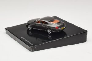 Bentley Continental GT Cypress Green Minichamps 1:43 BL312 Metal - imagem 3 de 4