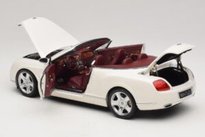 Bentley Continental GTC Branco Caixa De Substituição Minichamps 1:18 100139032-R1 Metal - imagem 5 de 8