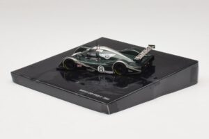 Bentley EXP Speed 8 LMP900 #8 A. Wallace / B. Leitzinger 24 Hours of Le Mans 2002 Minichamps 1:43 403021308 Metal - imagem 3 de 4