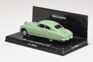 Bentley R-Type Continental Verde Minichamps 1:43 436139424 Metal - imagem 3 de 4