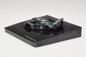 Bentley Speed 8 LMP900 #8 J. Herbert / D. Brabham / M. Blundell 24 Hours of Le Mans 2003 Minichamps 1:43 BL364 Metal - imagem 3 de 4