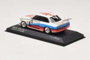 BMW 320i Group 5 #13 M. Winkelhock DRM 1977 Minichamps 1:43 400772313 Metal - imagem 3 de 4