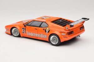 BMW M1 Jägermeister #31 K. Konig DRM 1982 Minichamps 1:18 180822931 Metal - imagem 7 de 8