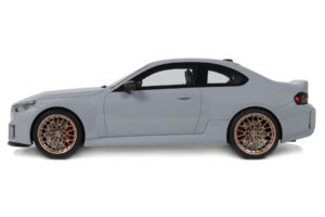 BMW M2 CS G87 Brooklyn Grey GT Spirit 1:18 GT979 Resina - imagem 3 de 5
