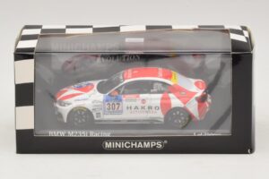 BMW M235i Bong Motorsport #307 Nett / Akata 24 Hours of Nurburgring 2015 Minichamps 1:43 437152507 Metal - imagem 4 de 4