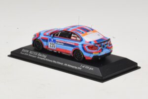 BMW M235i Team BMW Motorsport #235 Bovigdon 24 Hours of Nurburgring 2014 Minichamps 1:43 437142435 Metal - imagem 3 de 4