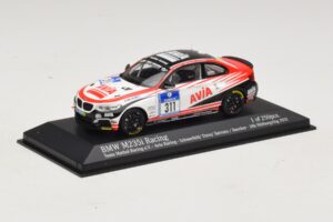 BMW M235i Team Mathol Racing #311 Scherfeld / Duve 24 Hours of Nurburgring 2015 Minichamps 1:43 437152511 Metal - imagem 2 de 4