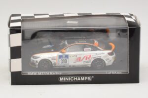 BMW M235i Team Valentin Racing #310 Piepenbrink 24 Hours of Nurburgring 2014 Minichamps 1:43 437142410 Metal - imagem 4 de 4