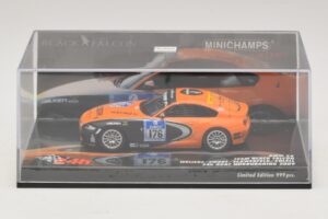 BMW Z4 GT3 Black Falcon #176 24 Hours of Nürburgring 2009 Minichamps 1:43 437092776 Metal - imagem 4 de 5