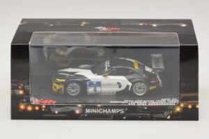 BMW Z4 GT3 Need for Speed Team #4 Hartung / Viebahn 24 Hours of Nürburgring 2011 Minichamps 1:43 437112904 Metal - imagem 5 de 5