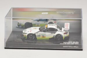 BMW Z4 GT3 Westcoast Racing #52 F. Lestrup ADAC GT Masters 2011 Minichamps 1:43 437112952 Metal - imagem 4 de 5