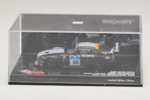 BMW Z4 M Coupe #69 Adams / K. Ludwig ADAC 24h Nürburgring 2009 Minichamps 1:43 400092769 Metal - imagem 4 de 5