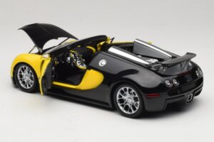 Bugatti Veyron Grand Sport Black Lemon Minichamps 1:18 100110831 Metal - imagem 5 de 8