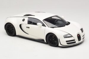 Bugatti Veyron Super Sport Branco Minichamps 1:18 100110844 Metal - imagem 6 de 8