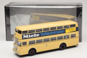Bussing D2U Heckturen Miele Minichamps 1:43 439071086 Metal - imagem 6 de 6