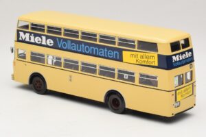 Bussing D2U Heckturen Miele Minichamps 1:43 439071086 Metal - imagem 5 de 6