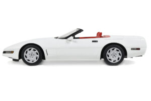 Chevrolet Corvette C4 Descapotável Arctic White GT Spirit 1:18 GT580 Resina - imagem 3 de 5