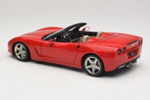 Chevrolet Corvette C6 Cabriolet Vermelho AUTOart 1:18 71221 Metal - imagem 7 de 8