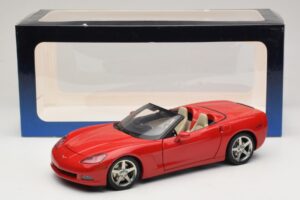 Chevrolet Corvette C6 Cabriolet Vermelho AUTOart 1:18 71221 Metal - imagem 8 de 8