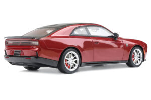 Dodge Charger Daytona Scat Pack Redeye Red GT Spirit 1:18 GT585 Resina - imagem 2 de 5