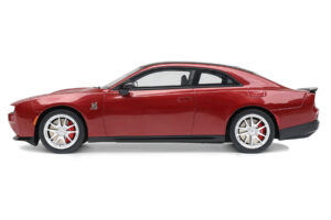 Dodge Charger Daytona Scat Pack Redeye Red GT Spirit 1:18 GT585 Resina - imagem 3 de 5