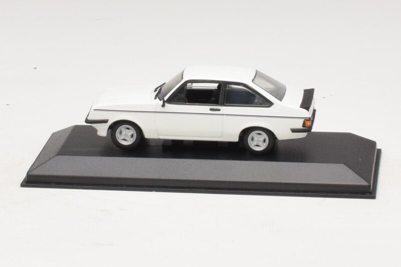 Ford Escort Mk1 TC Branco Minichamps 1:43 Ford Escort Mk1 TC Branco Minichamps 1:43 400081070 Metal