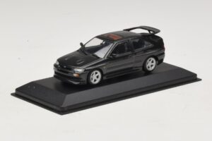 Ford Escort RS Cosworth Preto Metálico Minichamps 1:43 430082106 Metal - imagem 2 de 4