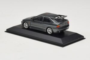 Ford Escort RS Cosworth Verde Escuro Metálico Minichamps 1:43 430086300 Metal - imagem 3 de 4