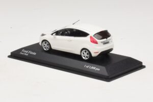 Ford Fiesta Mk6 Branco Minichamps 1:43 400088002 Metal - imagem 3 de 4