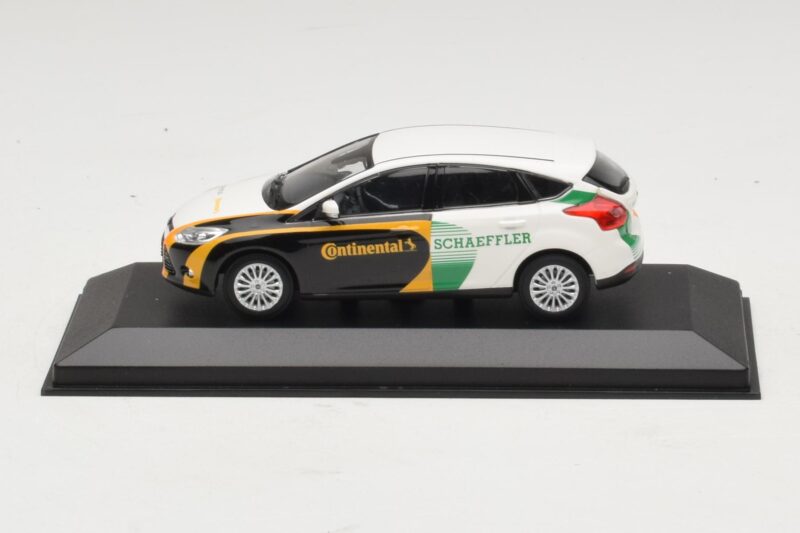 Ford Focus Carro Tecnológico a Gasolina Continental Schaeffler Caixa de Substituição Minichamps 1:43 Ford Focus Carro Tecnológico a Gasolina Continental Schaeffler Caixa de Substituição Minichamps 1:43 AB65A-R1 Metal