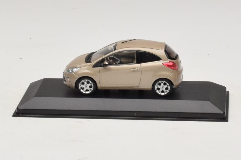 Ford Ka Mk2 Bronze Metallic Minichamps 1:43 Ford Ka Mk2 Bronze Metallic Minichamps 1:43 FORD007 Metal