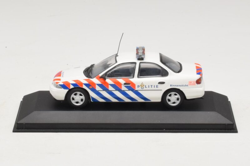 Ford Mondeo Mk1 Berlina Polícia Minichamps 1:43 Ford Mondeo Mk1 Berlina Polícia Minichamps 1:43 433082091 Metal