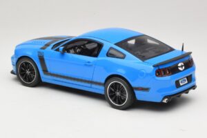 Ford Mustang Boss 302 S197 Azul Shelby Collectibles 1:18 25414S Metal - imagem 7 de 8