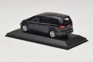 Ford S-Max Dark Grey Metallic Minichamps 1:43 400085400-P1 Metal - imagem 3 de 4