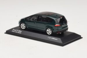 Ford S-Max Verde Metálico Minichamps 1:43 400085401 Metal - imagem 2 de 4
