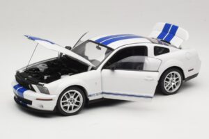 Ford Shelby Cobra GT500 Concept Branco com Risca Azul AUTOart 1:18 73052 Metal - imagem 2 de 8