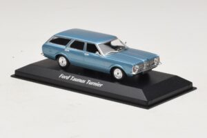 Ford Taunus TC Turnier Blue Metallic Maxichamps 1:43 940081311 Metal - imagem 3 de 4