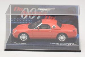 Ford Thunderbird Die Another Day Minichamps 1:43 045132 Metal - imagem 4 de 5