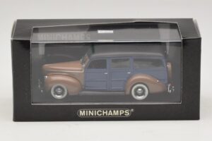 Ford V8 De Luxe Woody Station Wagon Castanho Azul Minichamps 1:43 400082112 Metal - imagem 4 de 4