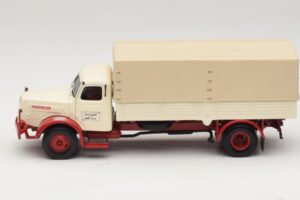 Henschel HS 140 Camião de Plataforma Branco Vermelho Minichamps 1:43 439171020 Metal - imagem 3 de 6