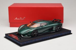 Koenigsegg Regera Carbono Verde Tingido FrontiArt 1:18 AS010-110 Resina - imagem 6 de 7