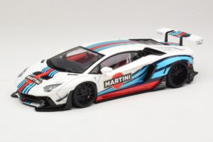 Lamborghini Aventador LB Works Martini Livery AUTOart 1:18 79185 Compósito