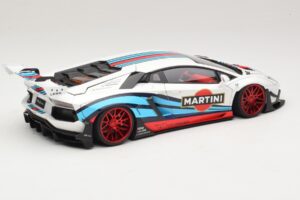 Lamborghini Aventador LB Works Martini Livery AUTOart 1:18 79185 Compósito - imagem 3 de 8