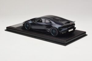 Lamborghini Huracan Liberty Walk Chameleon Blue GS Model 1:18 REMC045 Resina - imagem 5 de 7