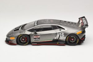 Lamborghini Huracan LP620-2 Super Trofeo #63 Cinzento Escuro 2016 AUTOart 1:18 81559 Compósito - imagem 4 de 8
