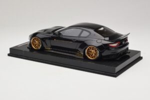 Maserati GranTurismo Liberty Walk Preto com Jantes Douradas AB Models 1:18 MAS-LB08-C Resina - imagem 5 de 7