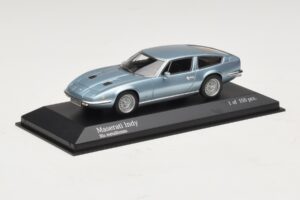 Maserati Indy Blue Metallic Minichamps 1:43 437123122 Metal - imagem 2 de 4
