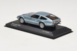 Maserati Indy Blue Metallic Minichamps 1:43 437123122 Metal - imagem 3 de 4