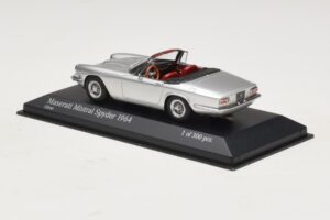 Maserati Mistral Spyder Prateado Minichamps 1:43 437123431 Metal - imagem 3 de 4
